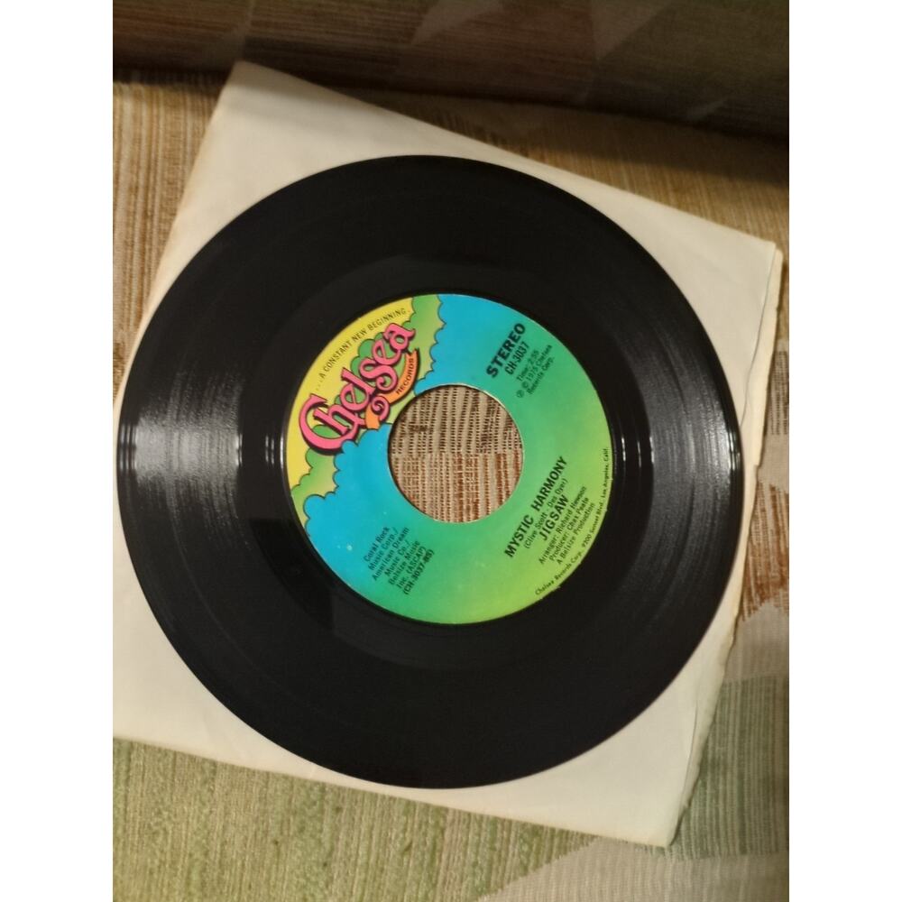 Jigsaw – Love Fire / Mystic Harmony 45 RPM RECORD ROCK - Picture 2 of 2